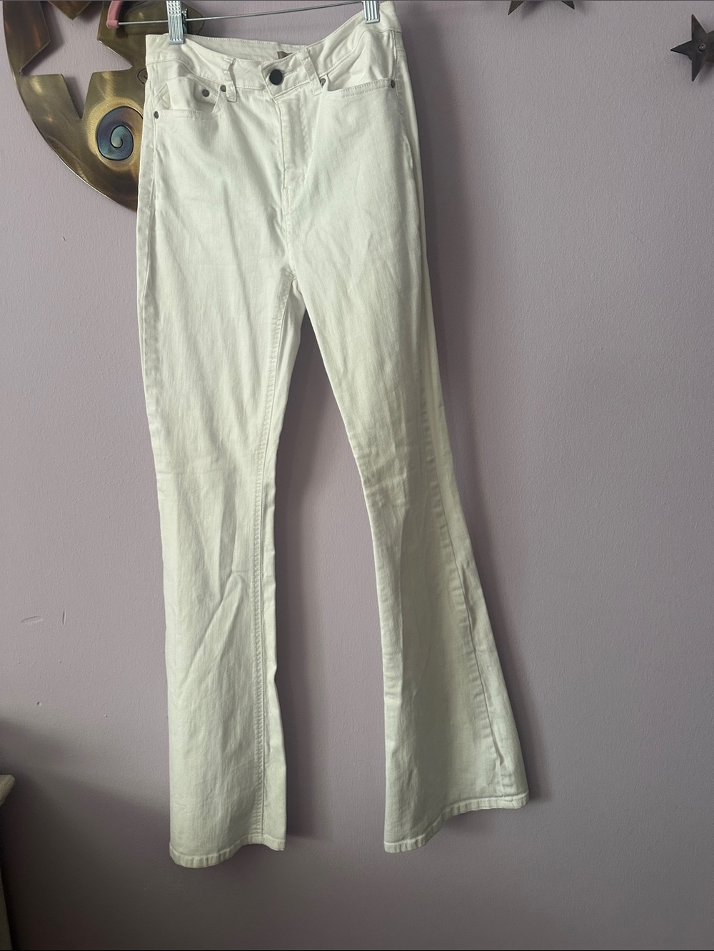 Wonderly Cream High-Waist Jeans 
NWOT - Picture 2 of 3